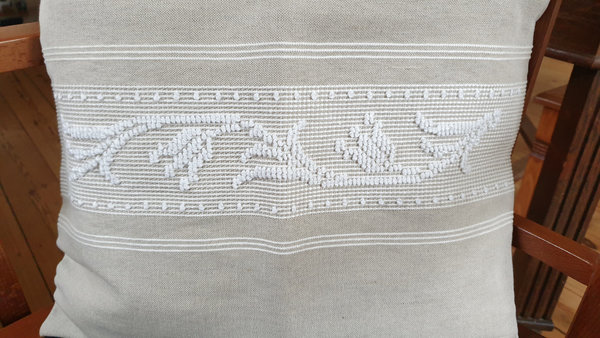 Kissenbezug "Tulpe" handgewebt in Pibionis-Technik - sardische Textilkunst (40,5 x 40,5 cm)